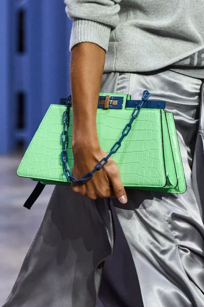 Look 121